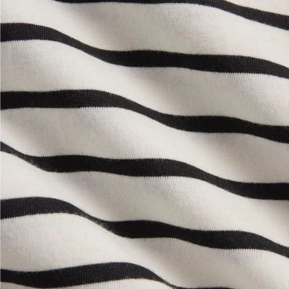 Everlane THE BOX-CUT TEE IN ESSENTIAL COTTON Bone & Black Stripe - Picture 4 of 14